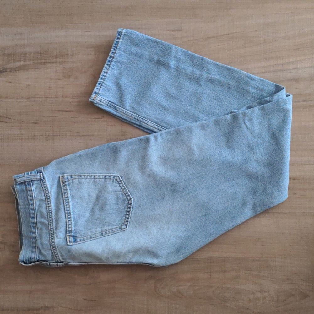 Old Navy light wash jeans